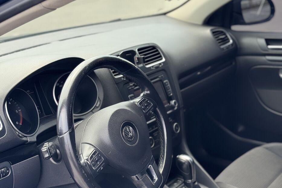 Продам Volkswagen Golf  VI Blue Motion 2012 року у Вінниці