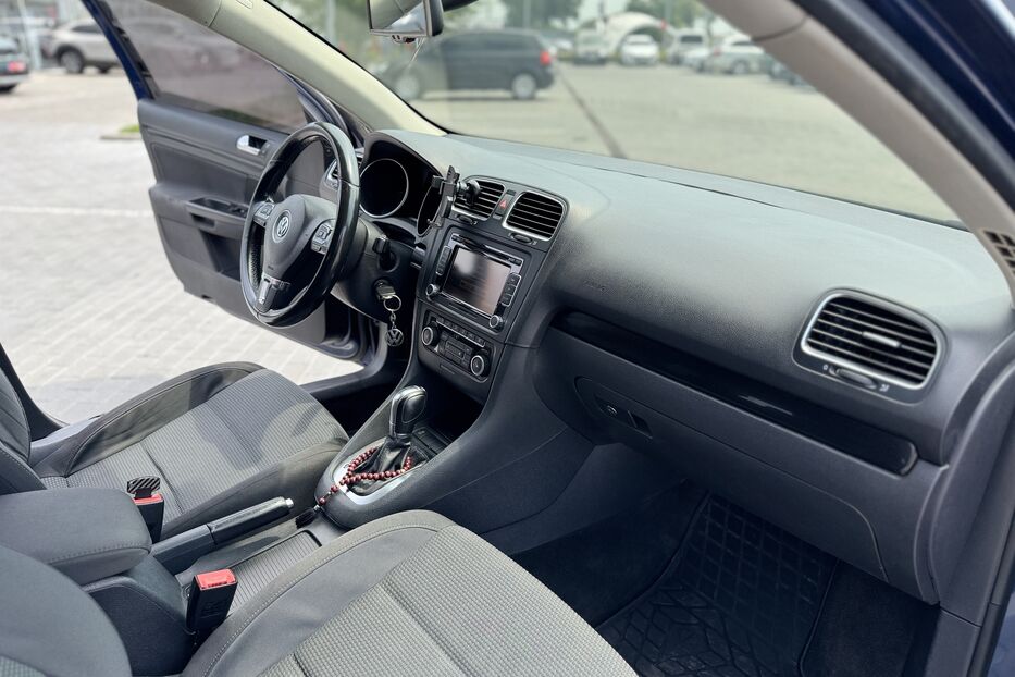 Продам Volkswagen Golf  VI Blue Motion 2012 року у Вінниці