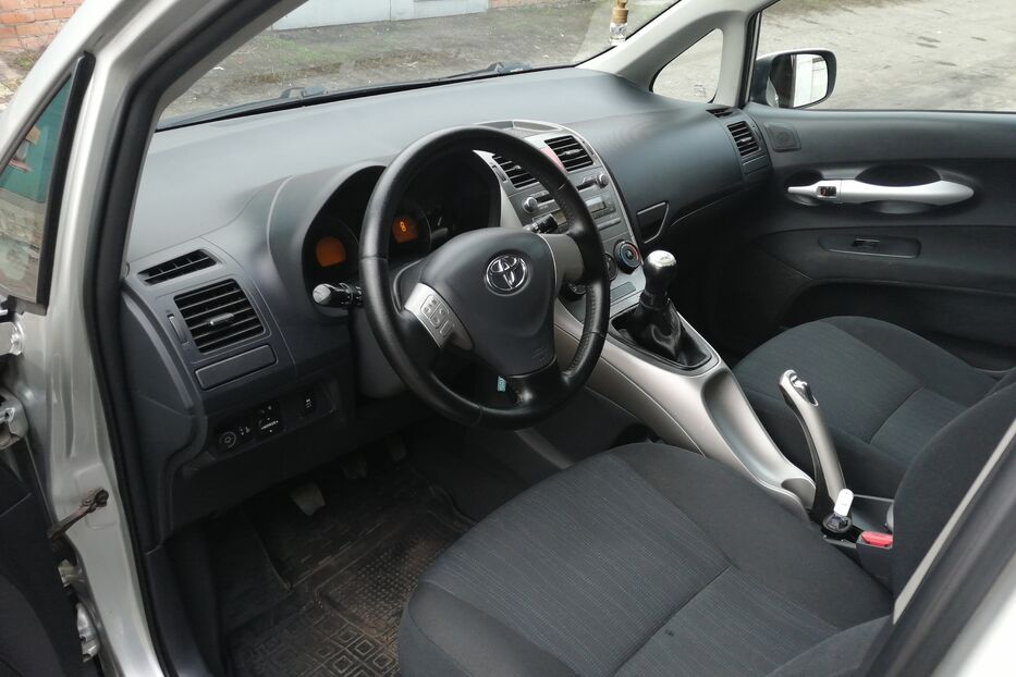 Продам Toyota Auris 2008 року у м. Ніжин, Чернігівська область