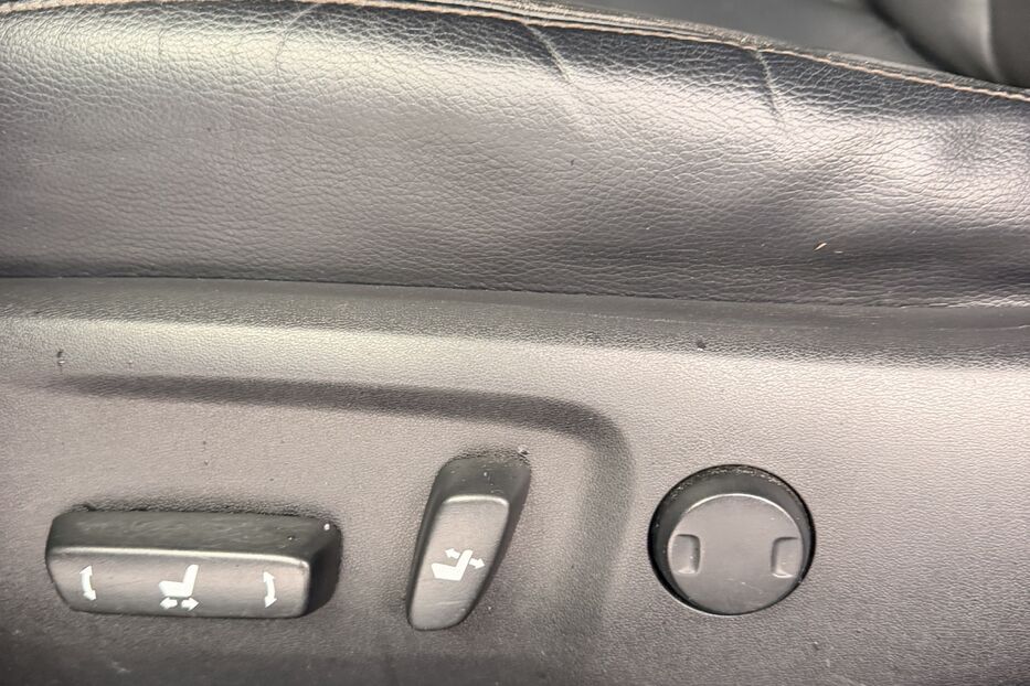 Продам Toyota Camry 2013 року у Києві