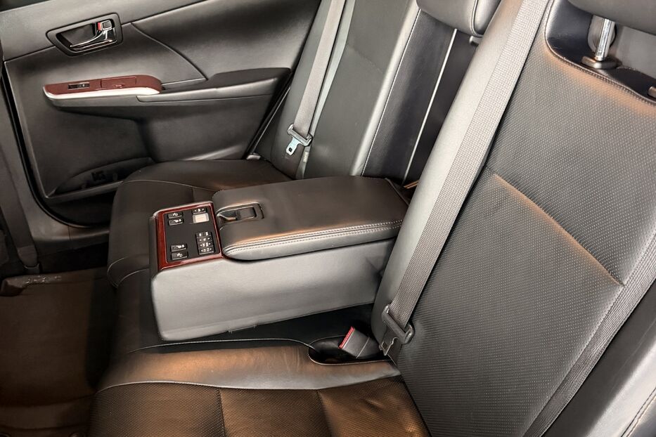 Продам Toyota Camry 2013 року у Києві