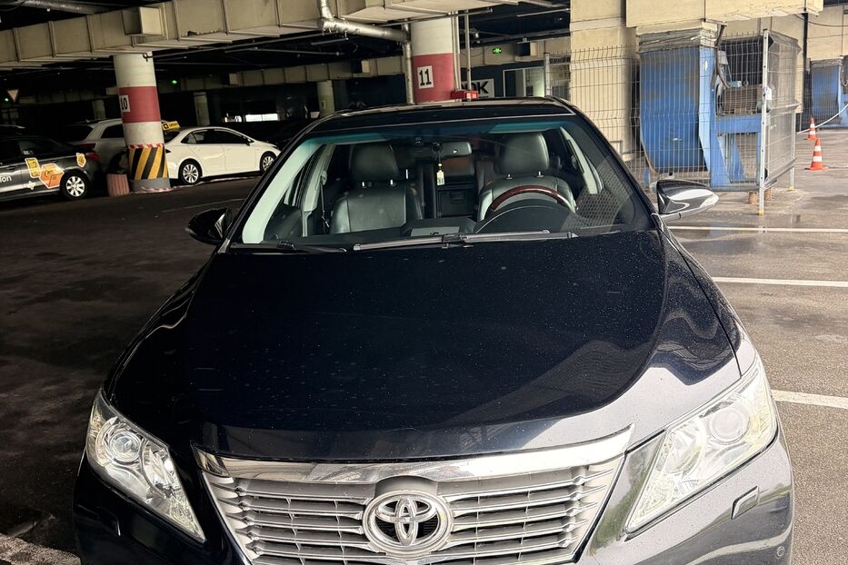 Продам Toyota Camry 2013 року у Києві