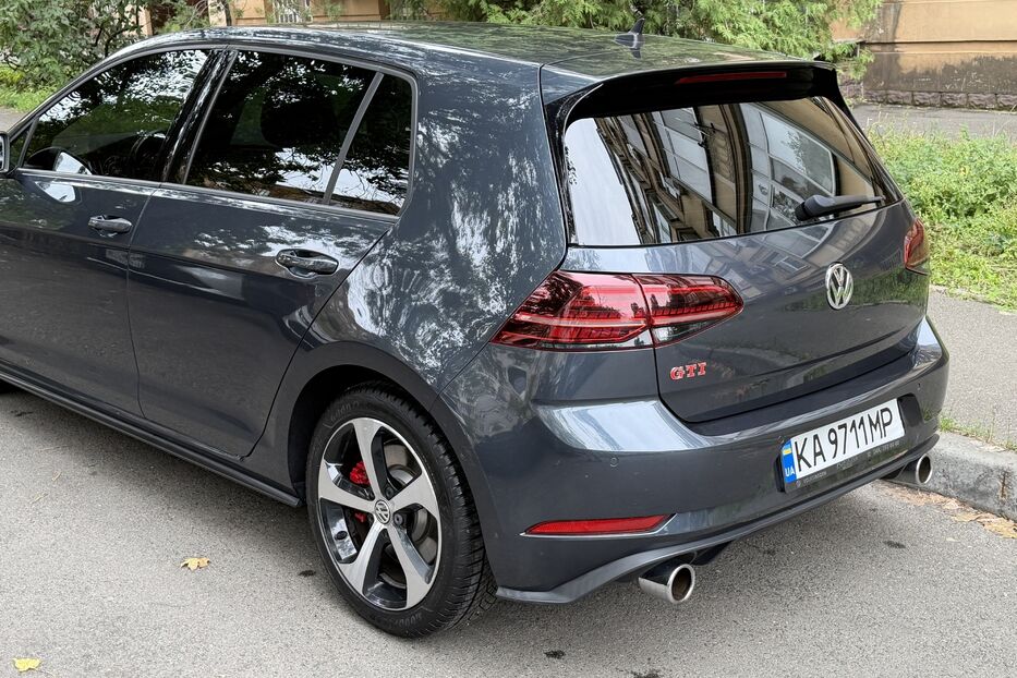 Продам Volkswagen Golf GTI 2020 року у Києві