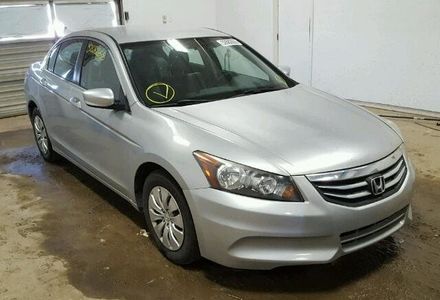 Продам Honda Accord LX 2012 года в Киеве