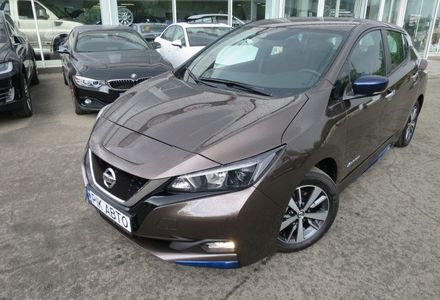 Продам Nissan Leaf Acenta 40kWh + Dynamic 2018 года в Киеве