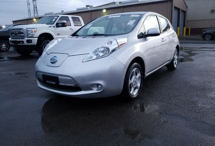 Продам Nissan Leaf SV 2014 года в Киеве