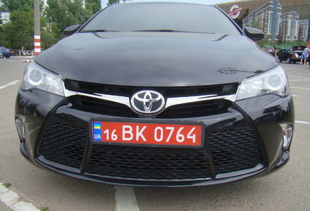 Продам Toyota Camry SE 2016 года в Одессе