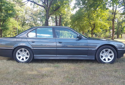 Продам BMW 740 tdi 2001 года в г. Кривой Рог, Днепропетровская область