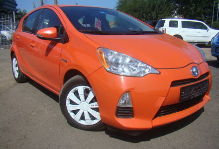 Продам Toyota Prius C 2015 года в Одессе