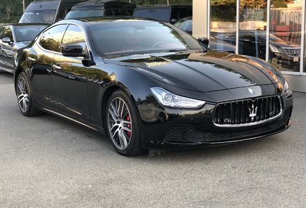 Продам Maserati Ghibli S Q4 409 л.с 2014 года в Киеве