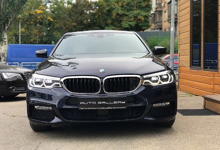 Продам BMW 540 XDrive 2017 года в Киеве