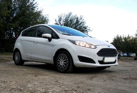 Продам Ford Fiesta EcoBoost 2013 года в Киеве