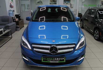 Продам Mercedes-Benz B-Class B250e, 28 kWt 2015 года в Киеве