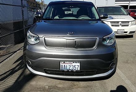 Продам Kia Soul EV, 27 kWt 2016 года в Киеве