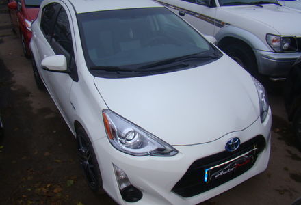 Продам Toyota Prius С HIBRID 2015 года в Одессе