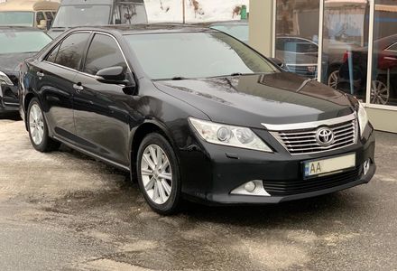 Продам Toyota Camry V6 3.5 2012 года в Киеве