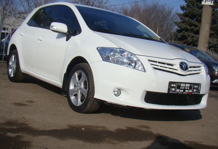 Продам Toyota Auris 2013 года в Одессе