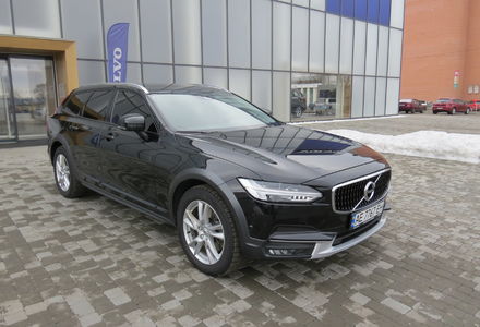 Продам Volvo V90 CROSS COUNTRY 2017 года в Днепре