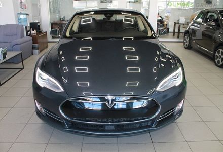 Продам Tesla Model S 85 2014 года в Киеве