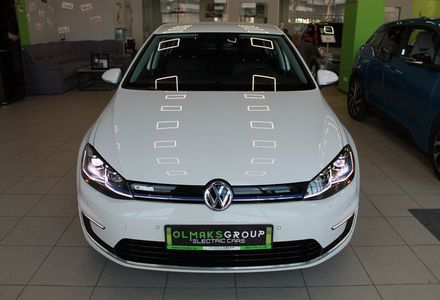 Продам Volkswagen e-Golf SEL Premium 35.8KWh 2017 года в Киеве