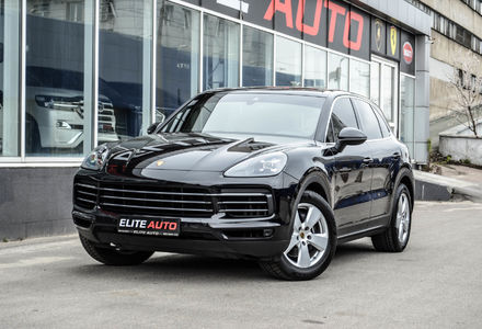 Продам Porsche Cayenne 2017 года в Киеве