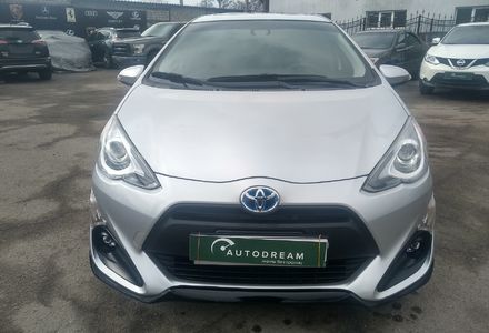 Продам Toyota Prius C 2017 года в Одессе