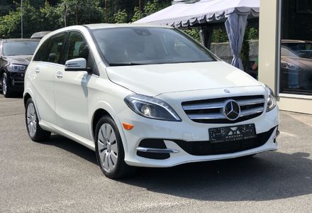 Продам Mercedes-Benz B-Class 250е 2016 года в Киеве