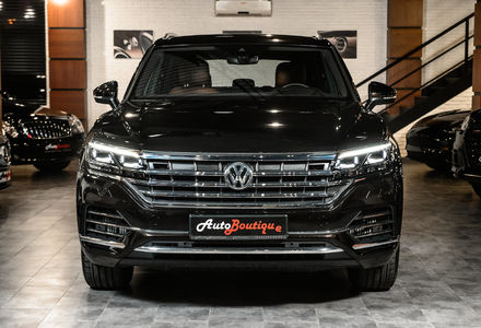 Продам Volkswagen Touareg 2019 года в Одессе