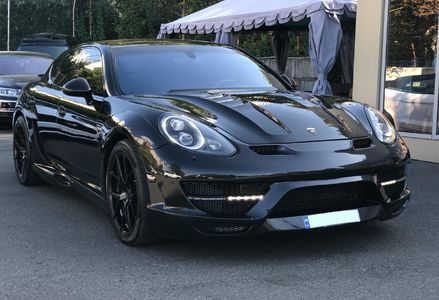 Продам Porsche Panamera Turbo  2011 года в Киеве