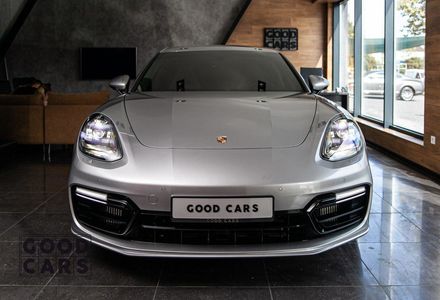 Продам Porsche Panamera 4S 2017 года в Одессе