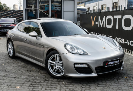 Продам Porsche Panamera 4S 2010 года в Киеве