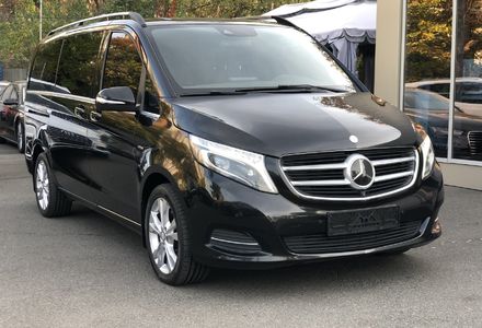 Продам Mercedes-Benz V-Class 250 4 MATIC 2015 года в Киеве