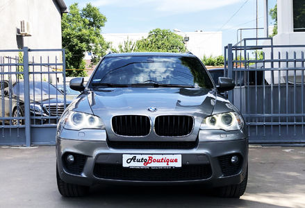 Продам BMW X5 2012 года в Одессе