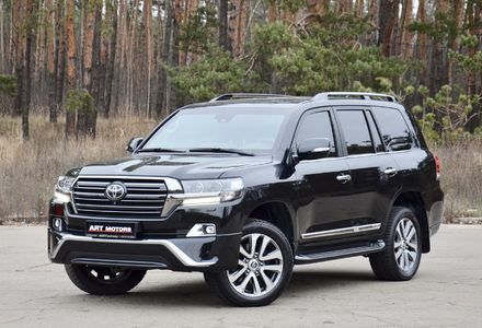 Продам Toyota Land Cruiser 200 ARMORED  2017 года в Киеве