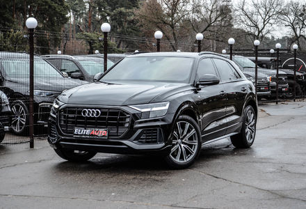 Продам Audi Q8 Disel S-line 2019 года в Киеве