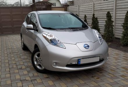 Продам Nissan Leaf SV 2013 года в Харькове
