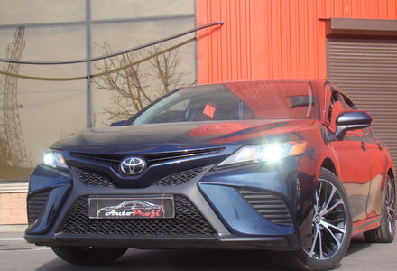 Продам Toyota Camry 2019 года в Одессе