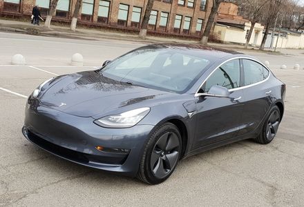 Продам Tesla Model S Long Range 2018 года в Киеве