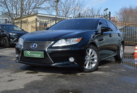 Продам Lexus ES 300 Hybrid 2015 года в Одессе