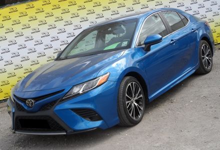 Продам Toyota Camry 2017 года в Днепре