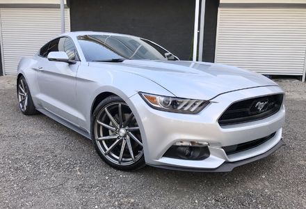 Продам Ford Mustang 2016 года в Киеве