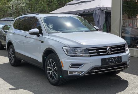 Продам Volkswagen Tiguan SE 2018 года в Киеве