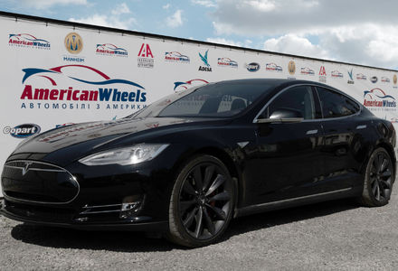 Продам Tesla Model S P85D Ludicrous 2014 года в Черновцах