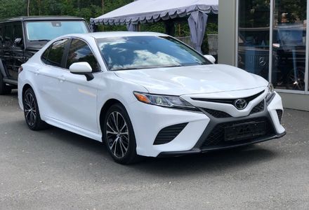 Продам Toyota Camry 2018 года в Киеве