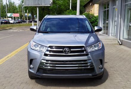 Продам Toyota Highlander 2018 года в Одессе