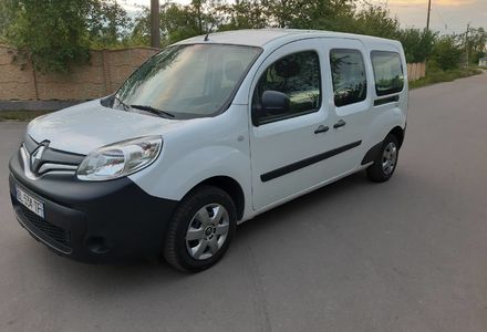 Продам Renault Kangoo пасс.  Passenger Original 66kw 2015 года в Львове