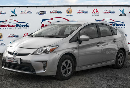 Продам Toyota Prius 2015 года в Черновцах