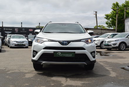 Продам Toyota Rav 4 HYBRID 2016 года в Одессе