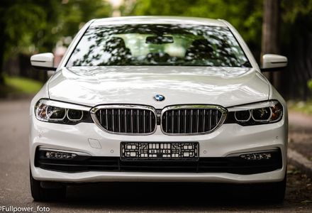 Продам BMW 530 530i 2018 года в Киеве