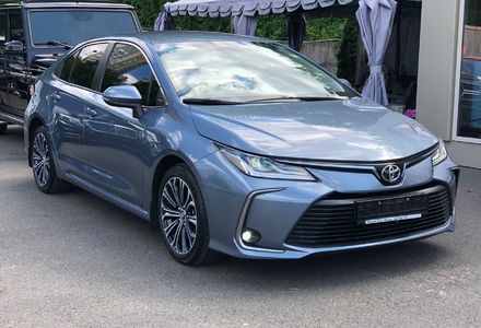 Продам Toyota Corolla Style 2019 года в Киеве